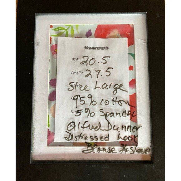 Alfred Dunner Blouse Size Large 95% Cotton Distressed Look Beaded V Neck Floral - Picture 8 of 8